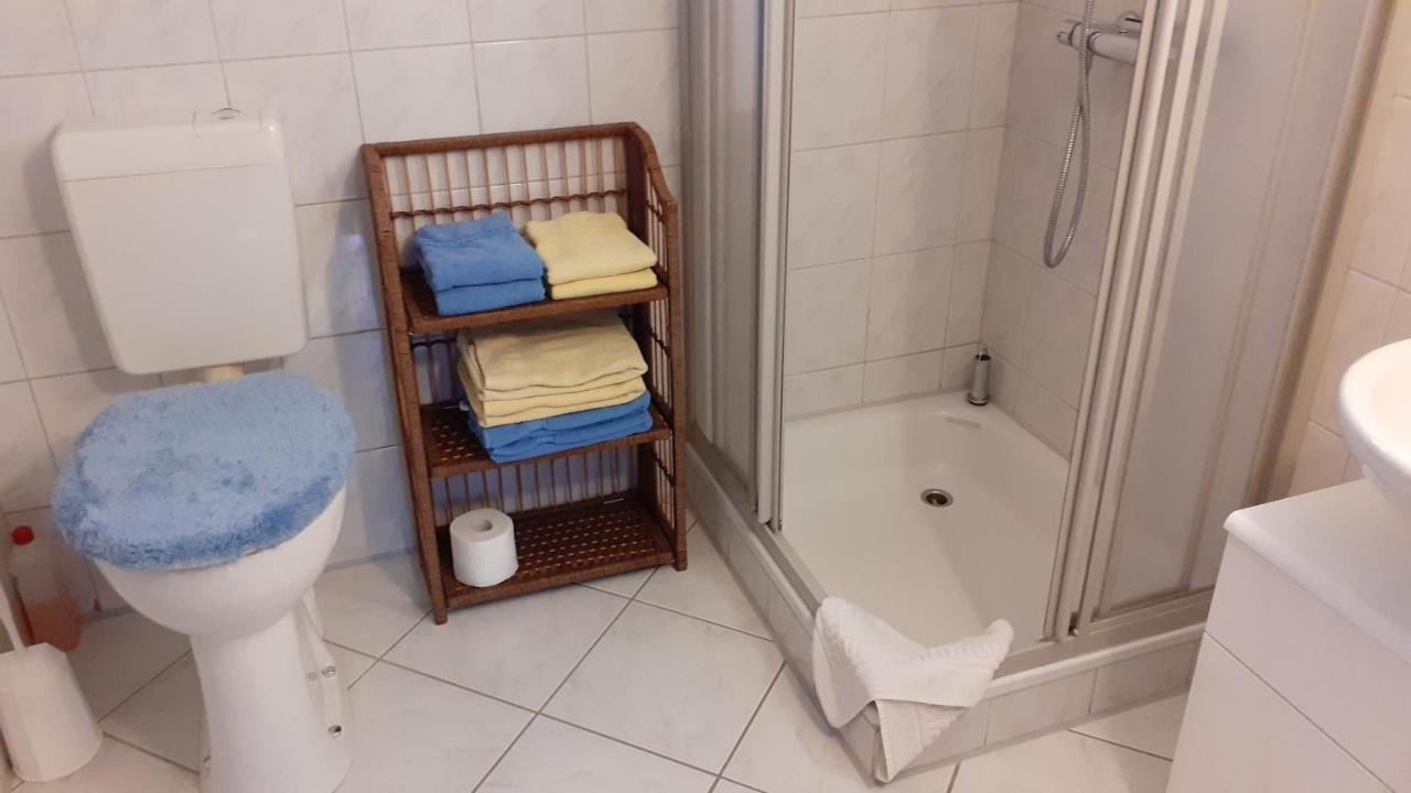 Preisbewusste Ferienwohnung Fuer 2 Personen U. Kleinkind Utarp Экстерьер фото
